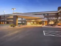 Wingate by Wyndham Lincoln Airport East Hotels near Lincoln Airport