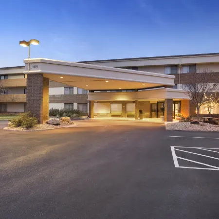 Wingate by Wyndham Lincoln Airport East