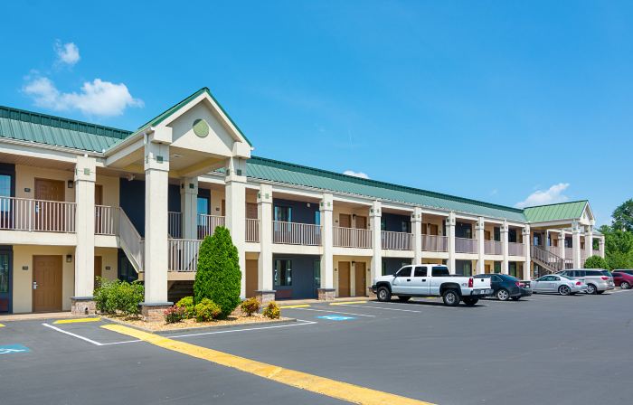 Quality Inn Calhoun North I-75