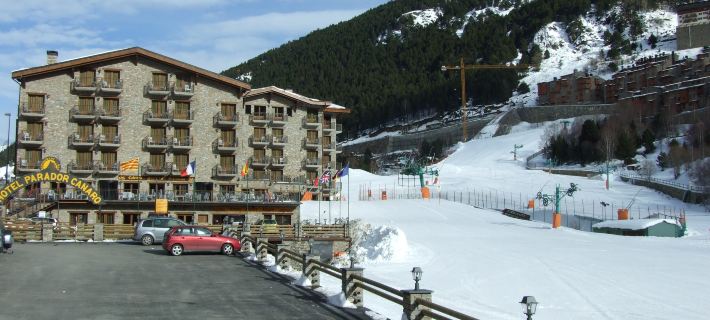 Serras Andorra Hotele w: Andora