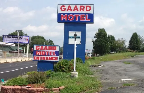 加爾德汽車旅館