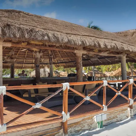 InterContinental Hotels PRESIDENTE CANCUN RESORT by IHG