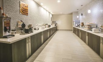 La Quinta Inn & Suites by Wyndham Dallas - Richardson