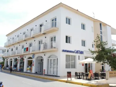 Apartamentos Castaví Hotels in Es Pujols