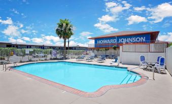 Howard Johnson by Wyndham Las Vegas Near the Strip