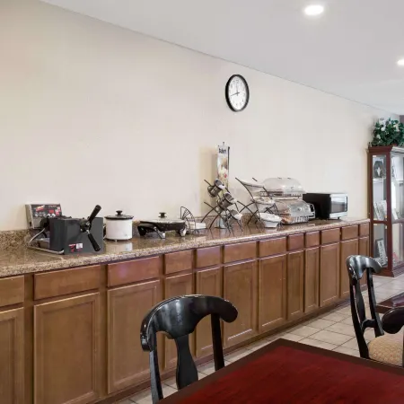 Microtel Inn & Suites by Wyndham Meridian