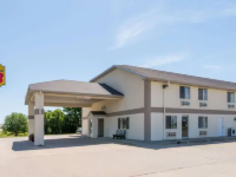 Super 8 by Wyndham Beloit KS Hotels in Beloit
