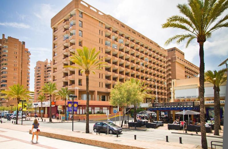 Hotel Las Palmeras Affiliated by FERGUS - Valoraciones de hotel de 4  estrellas en Fuengirola