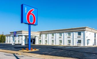 Motel 6 Petersburg, VA - Fort Lee