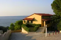 Celia Apartments Hotel in zona Vrahos Beach