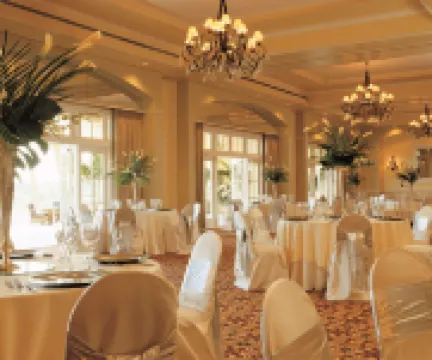 La Playa Beach & Golf Resort, a Noble House Resort