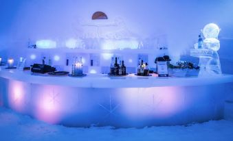 Snowman World Igloo Hotel