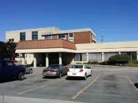 Baymont by Wyndham Grand Rapids Near Downtown - Swimmingpools