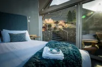 SkyScape Hotels in Ben Ohau