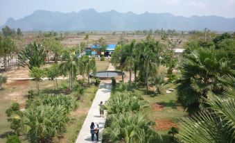 Maneemudjalin Resorts Farm Stay