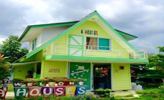 A Houses Homestay