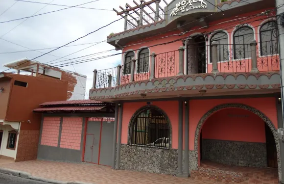 羅卡德拉坎佈雷酒店