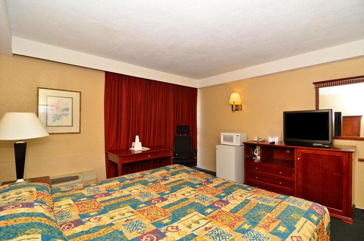 Travel Inn Petersburg Fort Lee