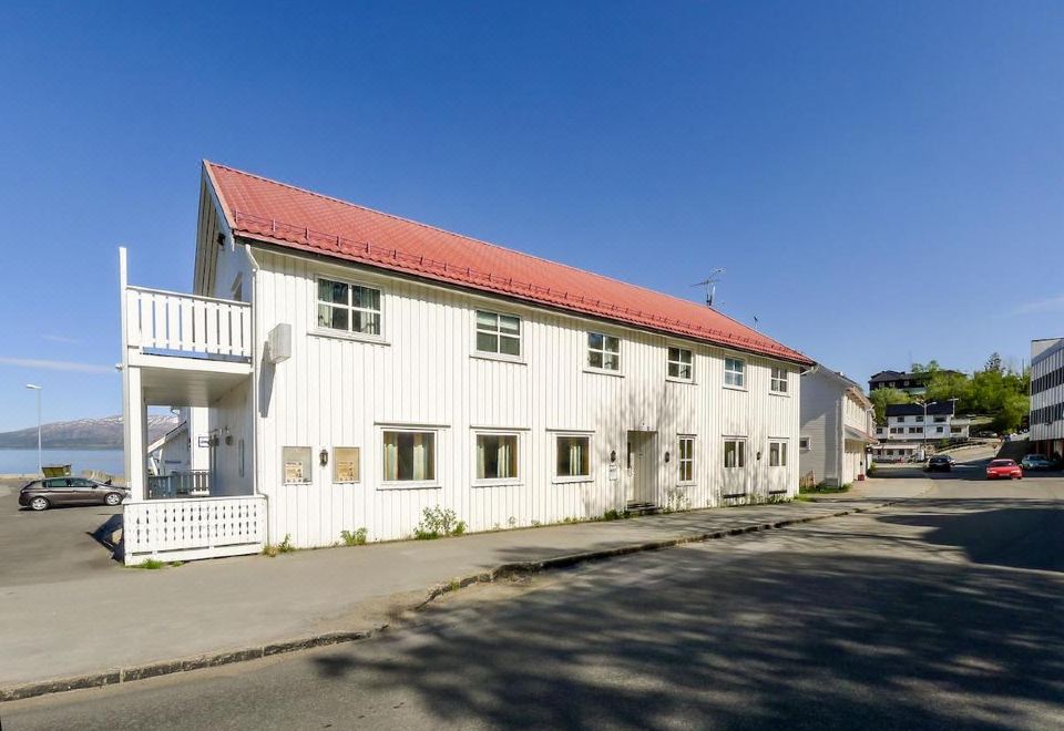 Lødingen Brygge - Housity