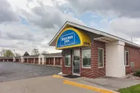 Rodeway Inn فنادق في Dover Township