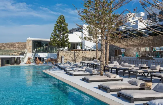 麥肯尼亞烏託邦度假村及城堡