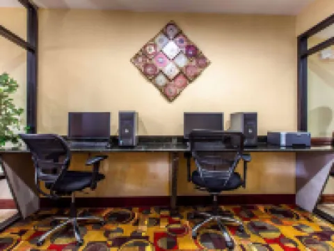 Comfort Suites ウェークロスのホテル