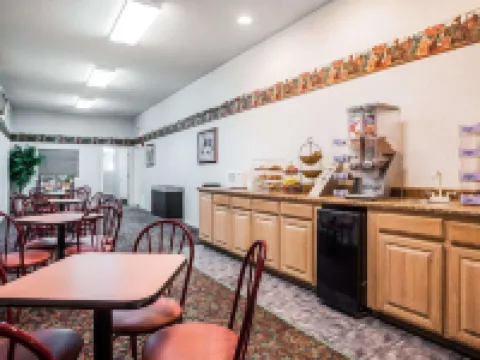 Econo Lodge Jefferson City Hotels in Cole County