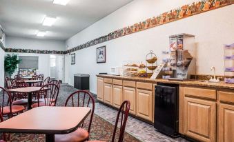 Econo Lodge Jefferson City - Housity