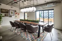 Trumbull and Porter - Detroit Downtown Hotels in Детройт