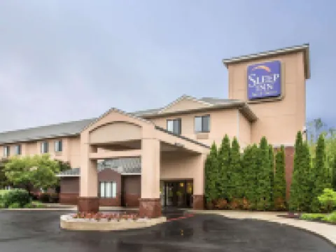 スリープ イン & スイーツ クイーンズベリー - レイク ジョージ クイーンズベリーのホテル