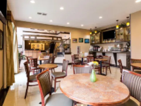 Comfort Inn & Suites Hoteles en Winnie