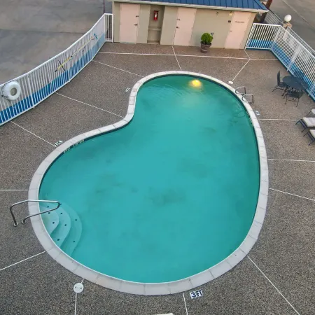FairBridge Inn & Suites Cleburne