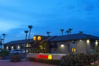 Super 8 by Wyndham Chandler Phoenix Hotels in Chandler