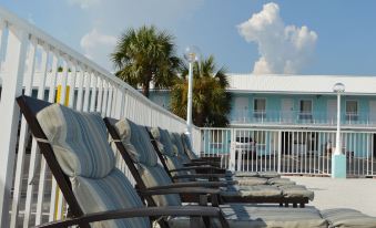 Destin Inn & Suites