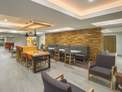 La Quinta by Wyndham Orange County Airport Hotels in Santa Ana