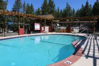Bluelake Inn @ Heavenly Village