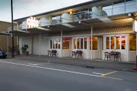 Quality Inn Napier Hotel dekat Pania of the Reef Statue