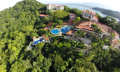 Parador Nature Resort and Spa