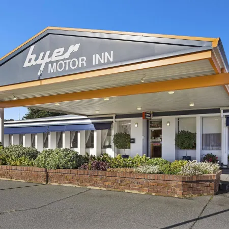Byer Fountain Motor Inn