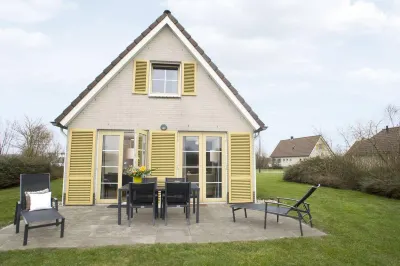 Center Parcs Sandur Emmen Hotels near Wildlands