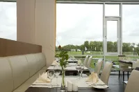 Atlantic Hotel Galopprennbahn Hotels in Oyten