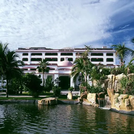 Costa Bonita Resort