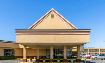 Quality Inn Duncan Hwy 81 - Housity