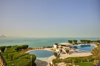 Marina Hotel - Beach