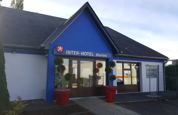 莫萊西部原生酒店