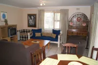 Serengeti Self Catering Units Hotels in Bellville