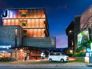 J Hotels Kuta