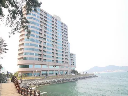 Kumho Tongyeong Marina Resort Отели в г. Тхонъён