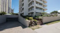 Viscount on the Beach Hotels in Surfers Paradise
