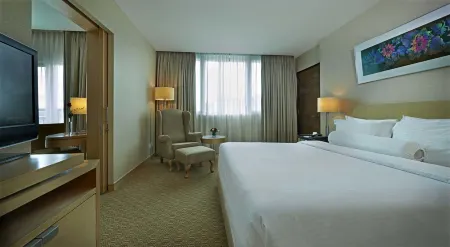 Royale Chulan the Curve Отели в г. Petaling